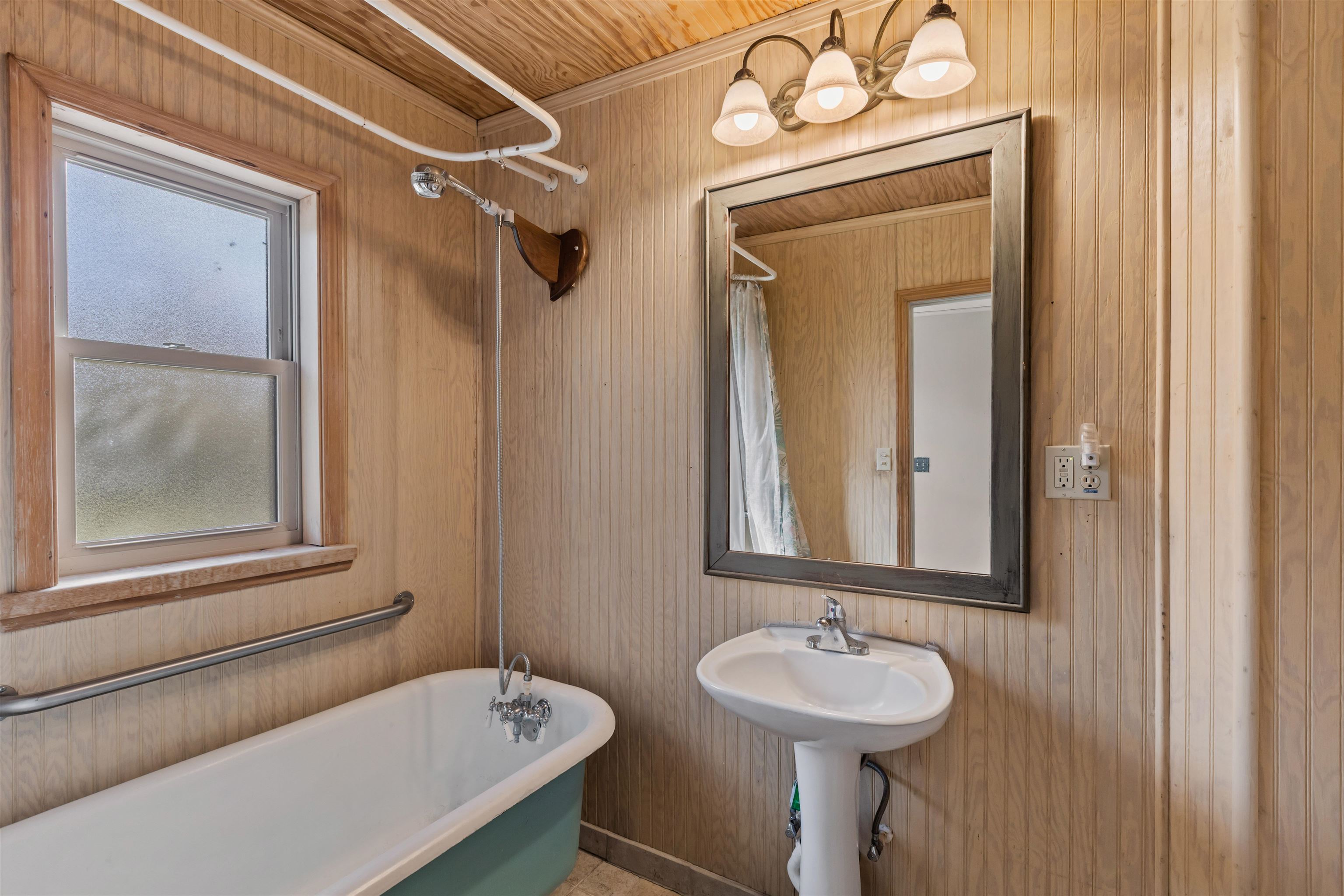 125 Keough Road Collierville, TN 38017 - Photo 9 of 19 a bathroom with a sink and a mirror