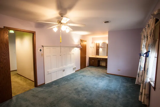 $599,000 | 1610 Old Oak Place, Darien, IL 60561