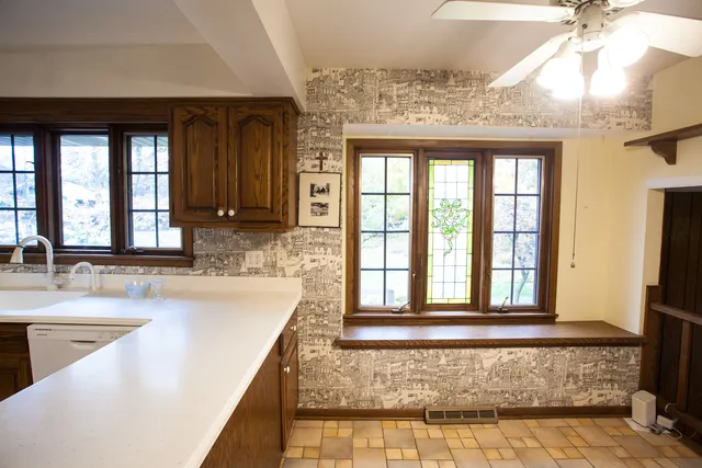 $599,000 | 1610 Old Oak Place, Darien, IL 60561