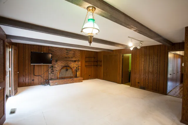 $599,000 | 1610 Old Oak Place, Darien, IL 60561