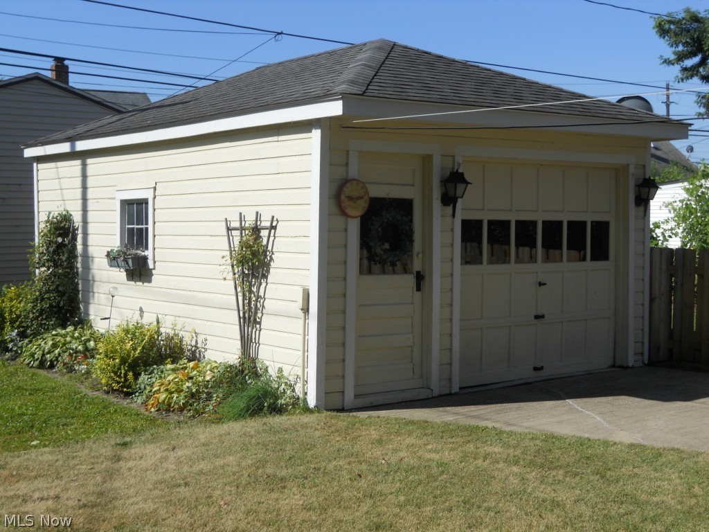 12836 Littleton Road Cleveland, OH 44125 - Photo 25 of 25