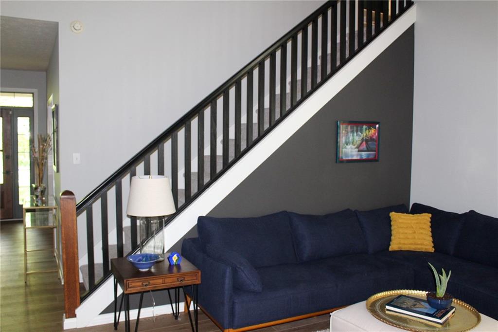 7025 Lantern Road Indianapolis, IN 46256 - Photo 6 of 38