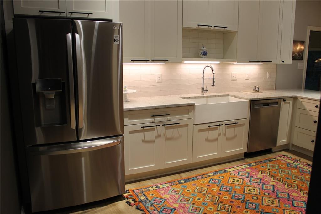 7025 Lantern Road Indianapolis, IN 46256 - Photo 8 of 38