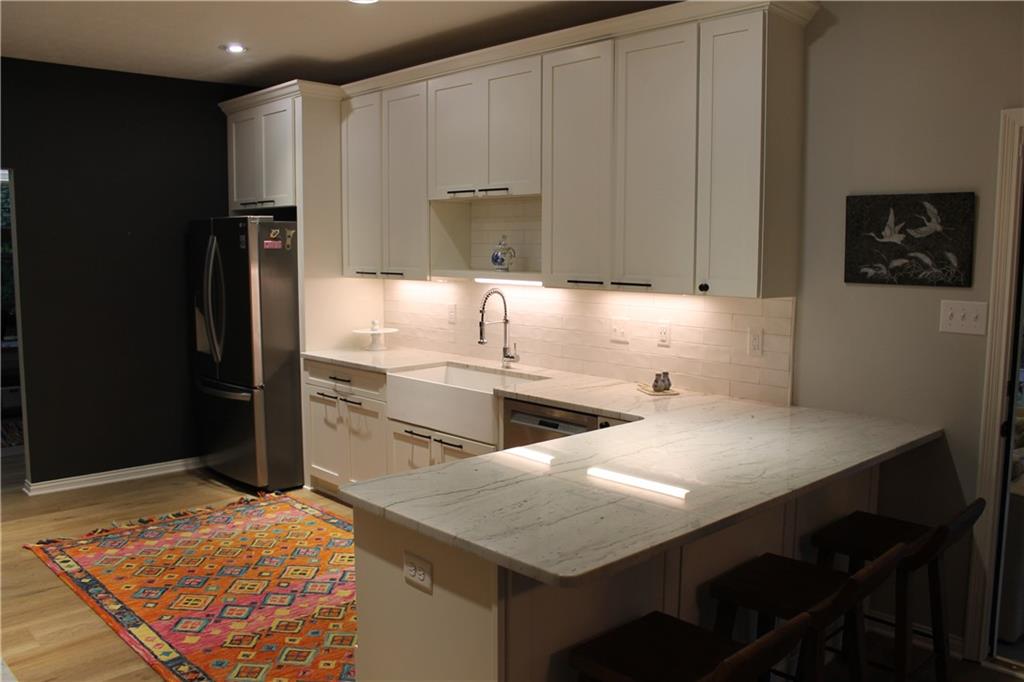 7025 Lantern Road Indianapolis, IN 46256 - Photo 10 of 38