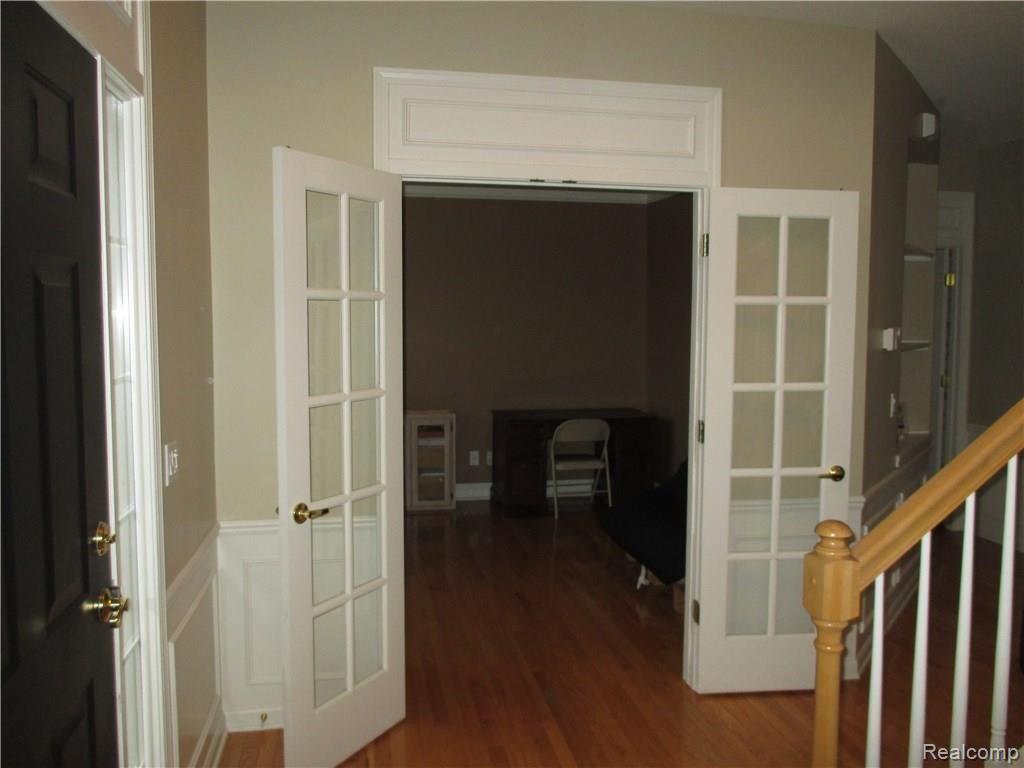 3739 Woodmonte Drive Rochester, MI 48306 - Photo 18 of 42 IMG_2090.JPG