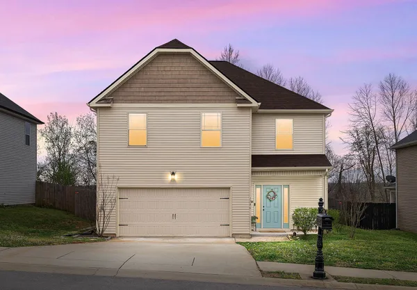 $350,000 | 1196 Henry Pl Boulevard, Clarksville, TN 37042