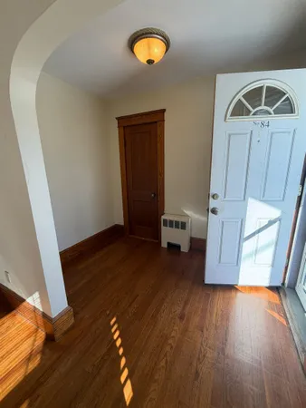 $2,600 | 84 Bowers Street, Nashua, NH 03060