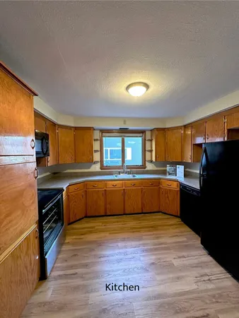 $2,600 | 84 Bowers Street, Nashua, NH 03060