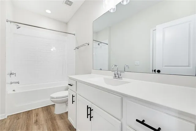 $815,000 | 6710 Pippin Walk, Alpharetta, GA 30005