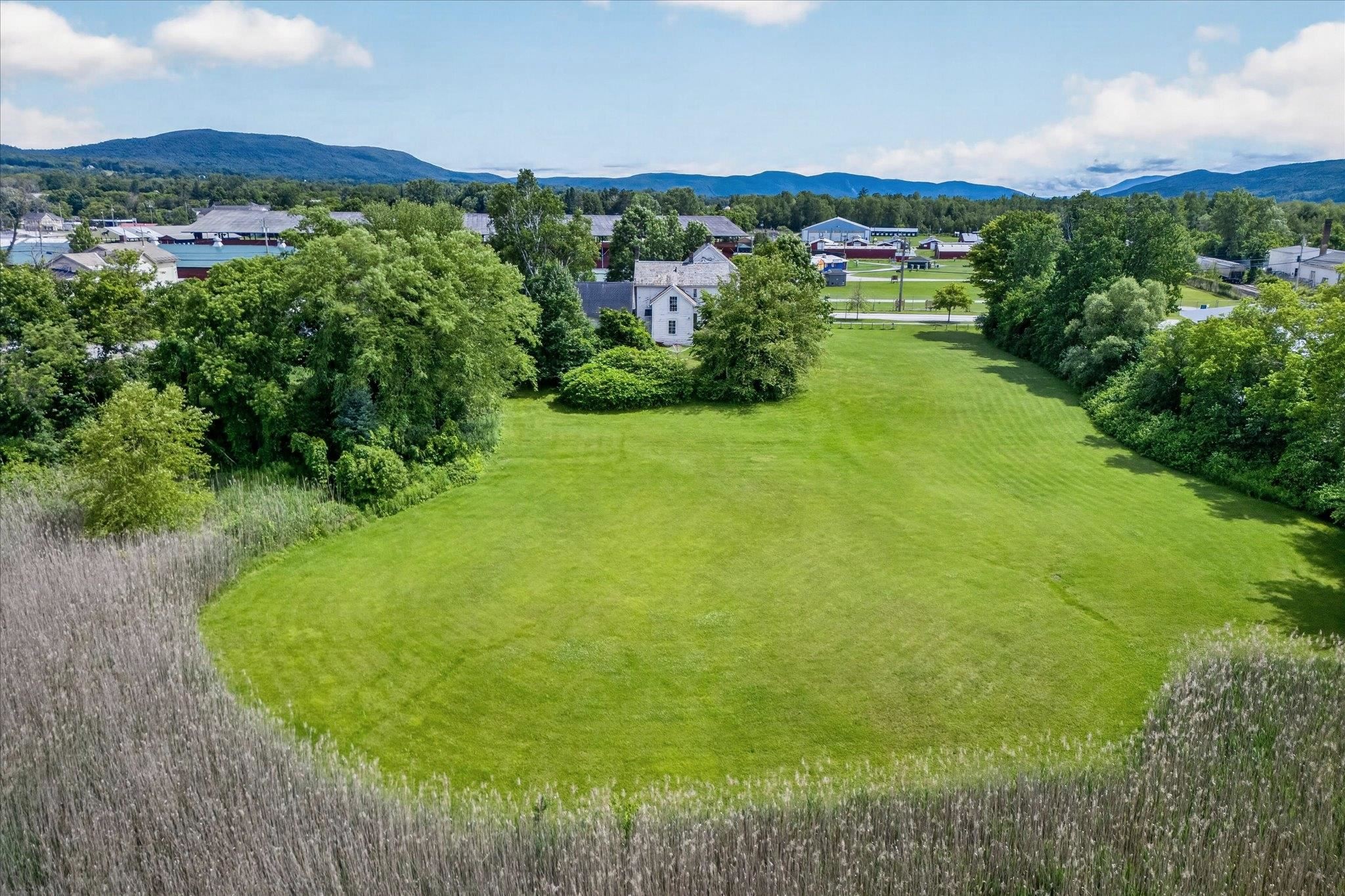 45 Park Street Rutland, VT 05701 - Photo 4 of 31