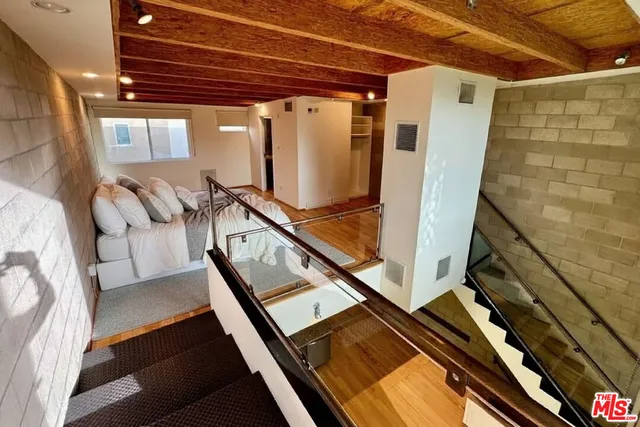 $5,495 | 717 North Highland Avenue, Unit 16, Los Angeles, CA 90038