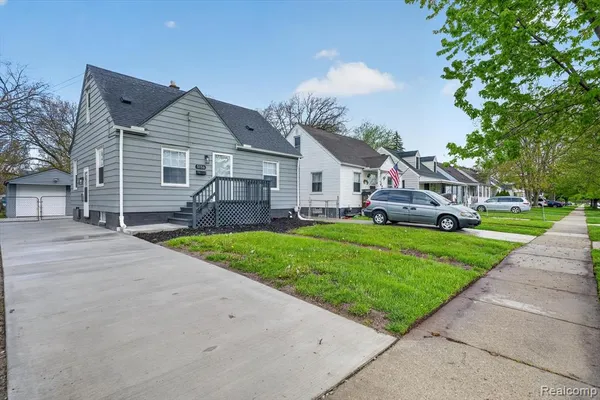 $209,900 | 5156 Winifred Street, Wayne, MI 48184
