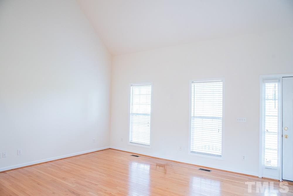 4724 Thom Road Mebane, NC 27302 - Photo 6 of 30 Gallery Image 6