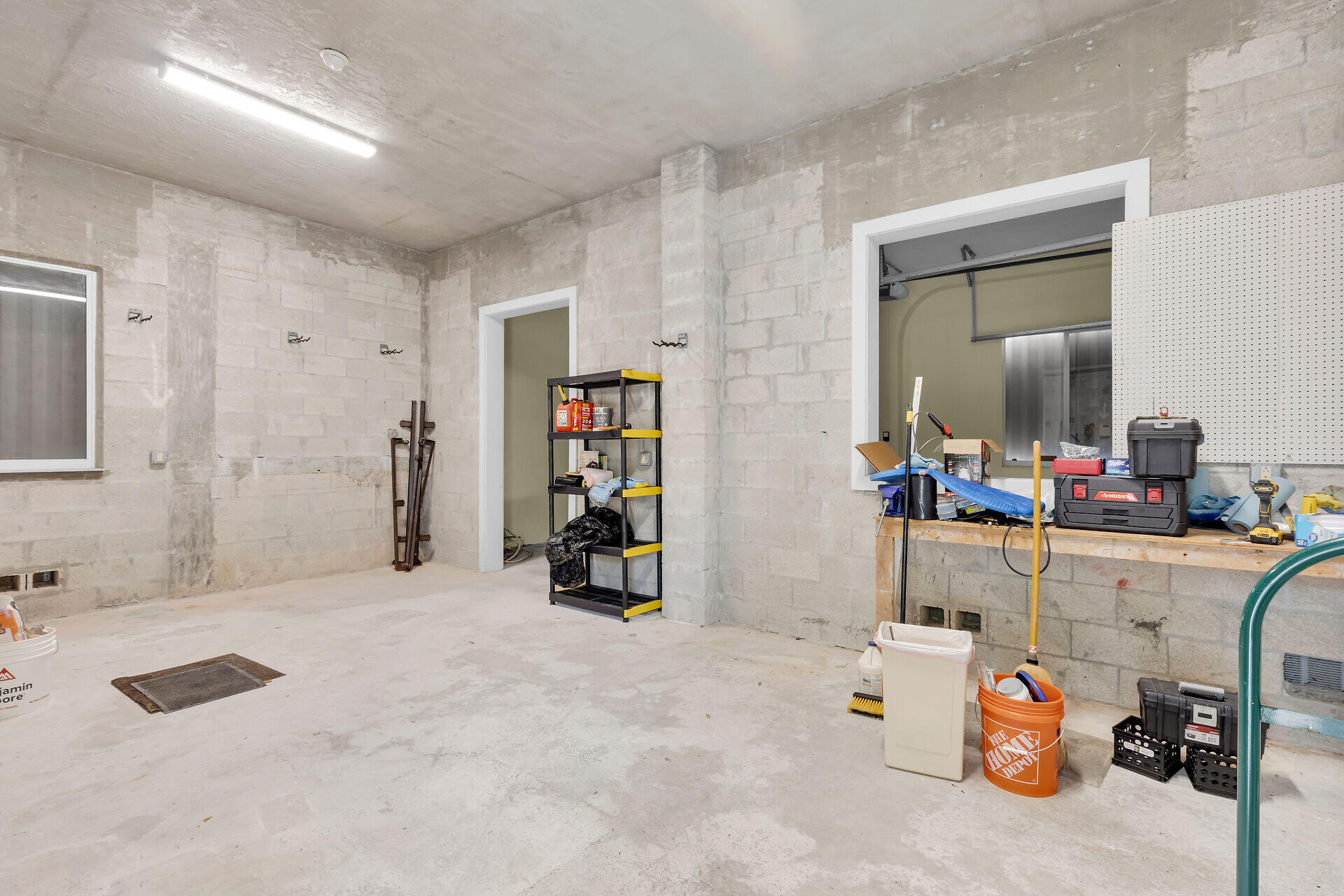 85 Ocean Shores Drive Key Largo, FL 33037 - Photo 29 of 77 Storage/workshop