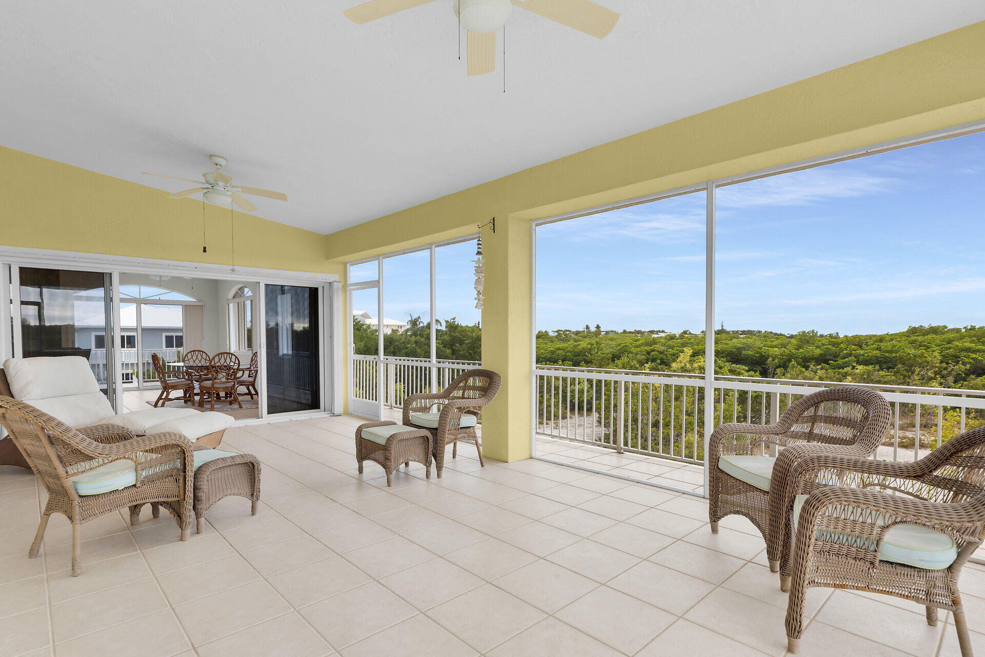 85 Ocean Shores Drive Key Largo, FL 33037 - Photo 37 of 77 Large screened porch
