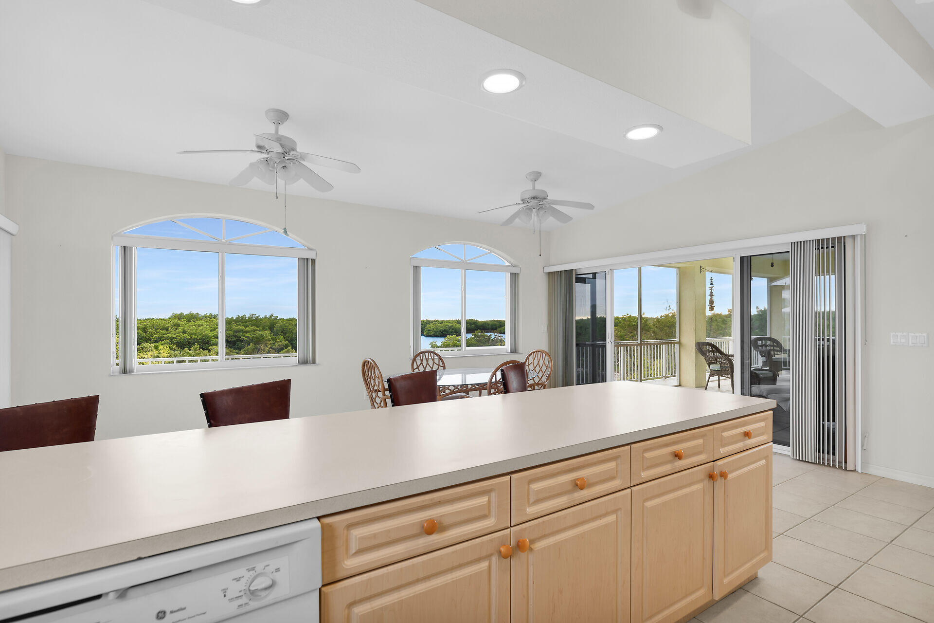 85 Ocean Shores Drive Key Largo, FL 33037 - Photo 46 of 77 Kitchen