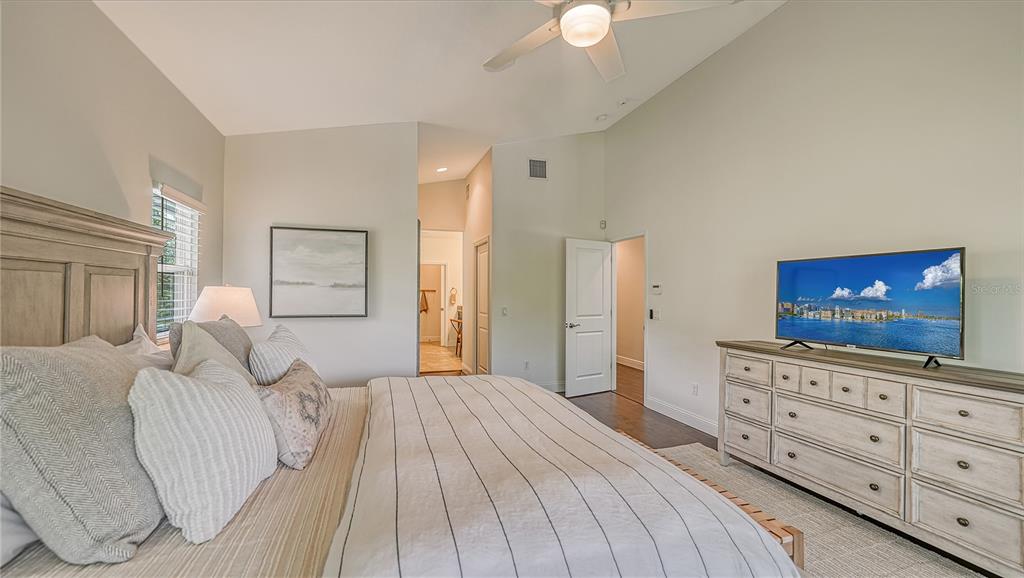 1145 Horizon View Drive Sarasota, FL 34242 - Photo 25 of 69