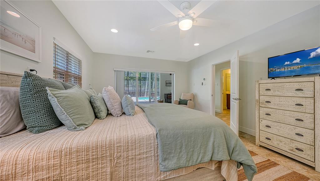 1145 Horizon View Drive Sarasota, FL 34242 - Photo 39 of 69