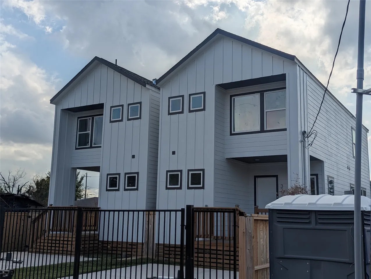 3222 Florida Street Houston, TX 77026 - Photo 5 of 5 Another recent construction one street over