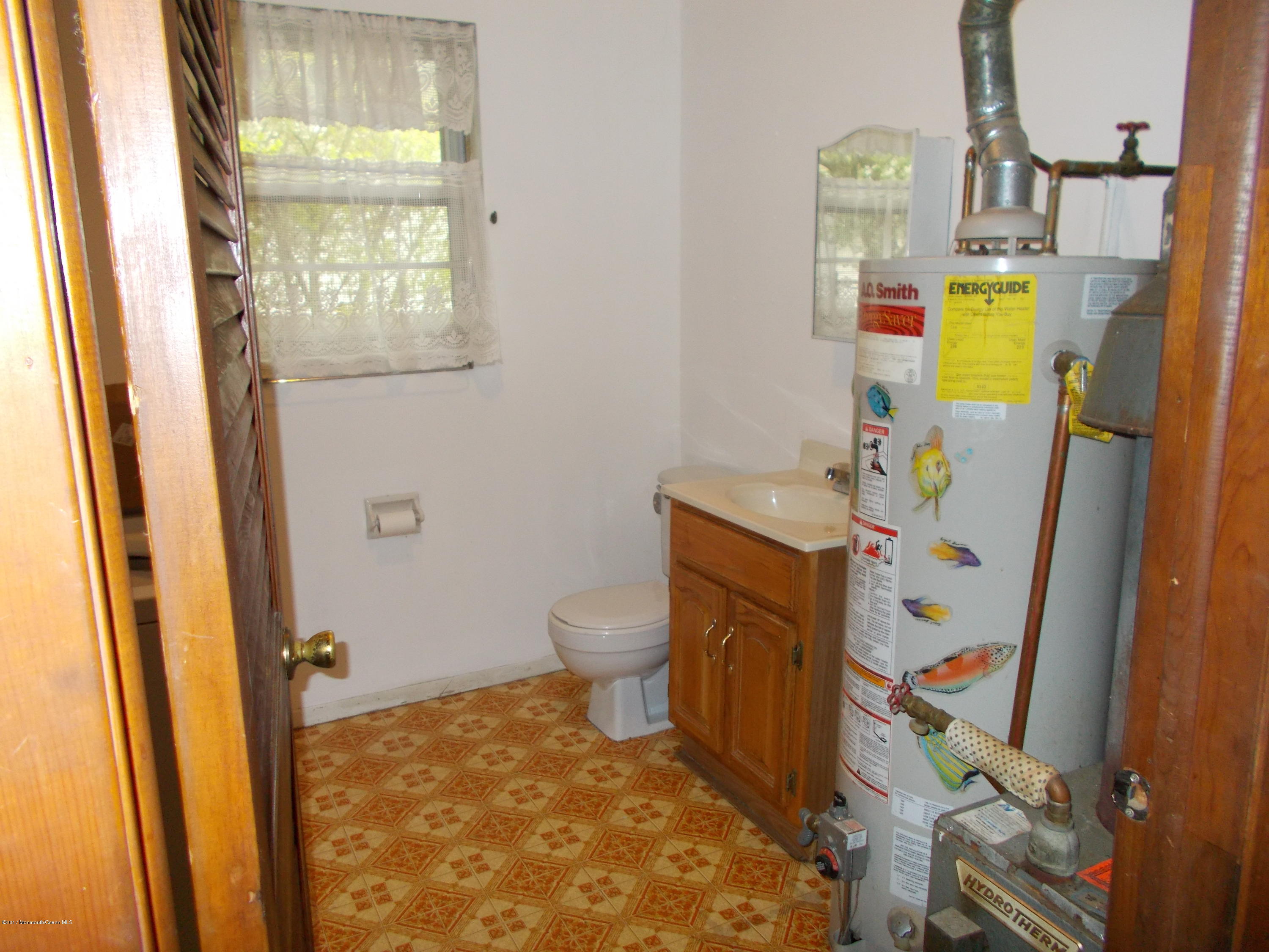 103 Whippany Road Barnegat, NJ 08005 - Photo 8 of 13 DSCN0094