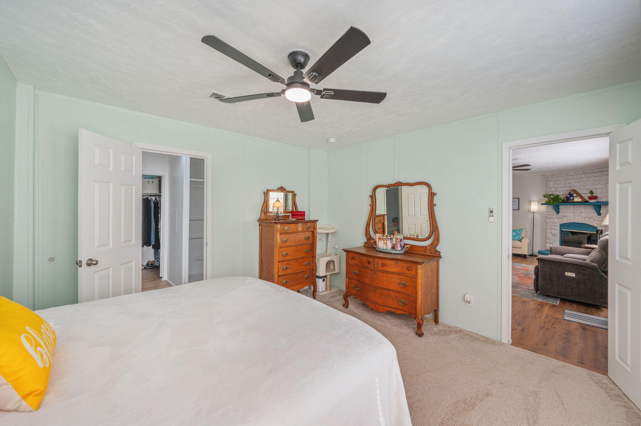 447 Smith Road DeFuniak Springs, FL 32433 - Photo 26 of 39 Master Bedroom