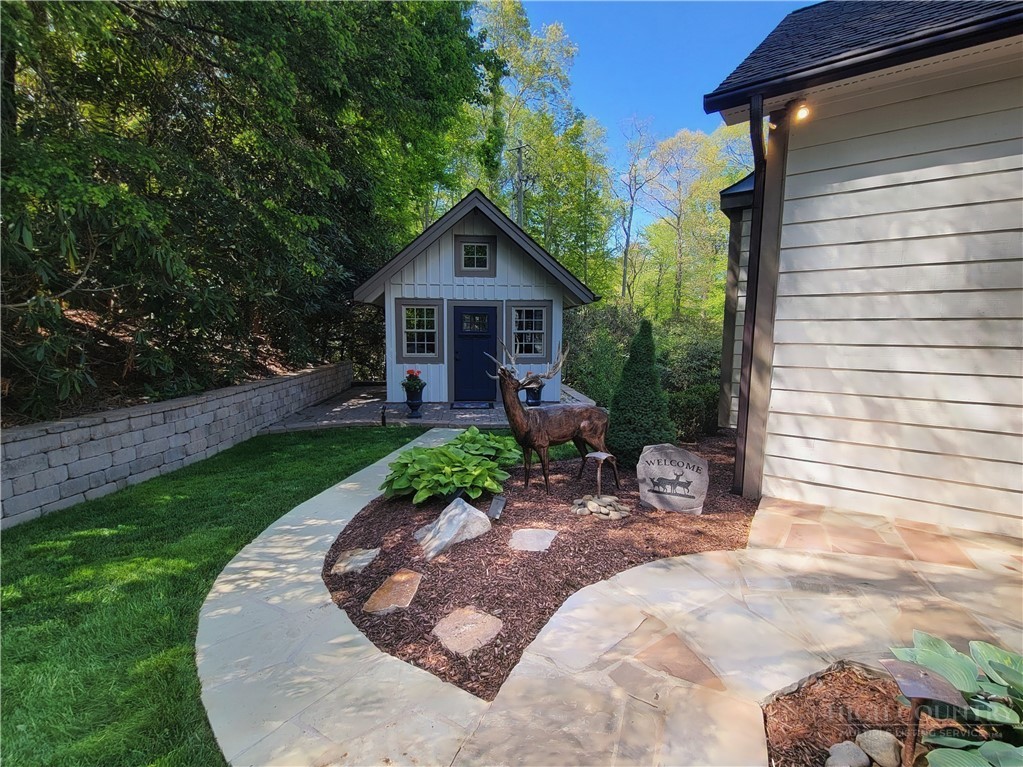 129 Valley View Road Blowing Rock, NC 28605 - Photo 36 of 44