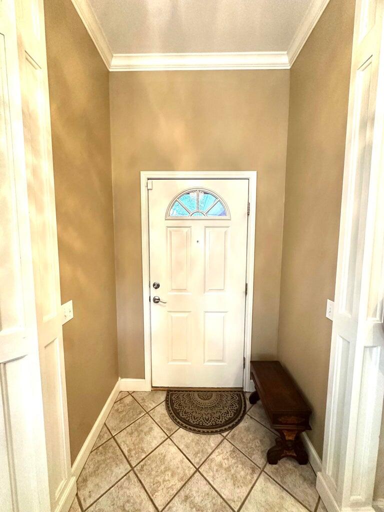 706 Joliet Street Plainview, TX 79072 - Photo 3 of 20 3