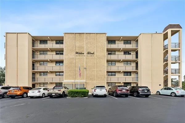 $159,900 | 325 Wilder Boulevard, Unit A404, Daytona Beach, FL 32114