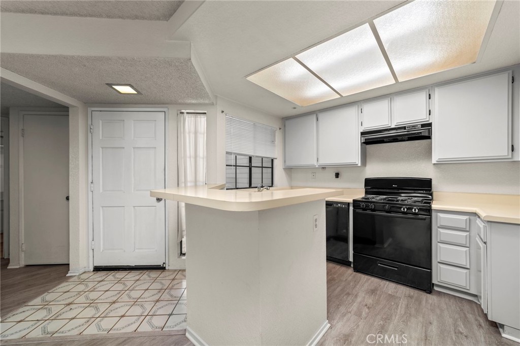 202 Evergreen Court Azusa, CA 91702 - Photo 6 of 31