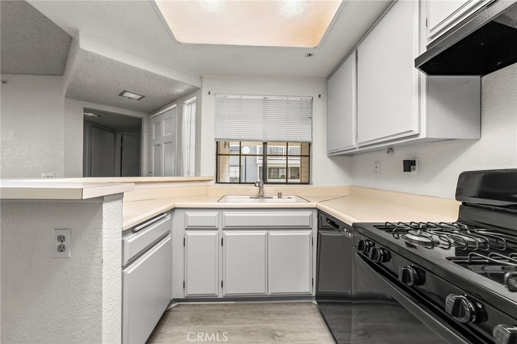 202 Evergreen Court Azusa, CA 91702 - Photo 8 of 31