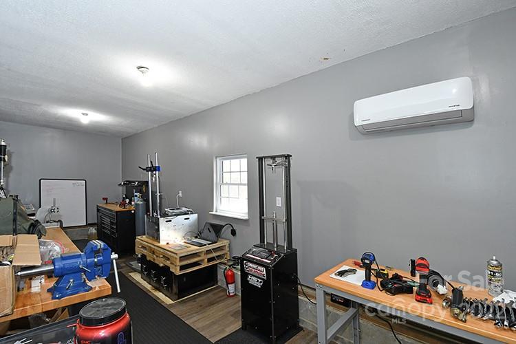 216 Jones Road Mocksville, NC 27028 - Photo 27 of 48 a room with furniture