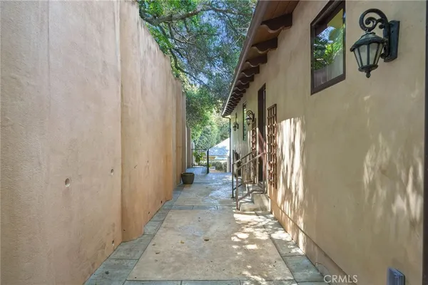 $1,499,900 | 3115 Ellington Drive, Los Angeles, CA 90068