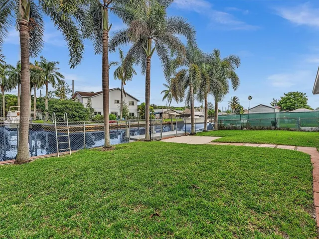 $4,150 | 4500 Southwest 42nd Terrace, Dania Beach, FL 33314