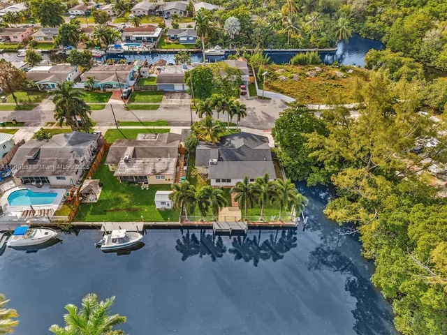 $4,150 | 4500 Southwest 42nd Terrace, Dania Beach, FL 33314