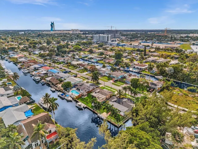 $4,150 | 4500 Southwest 42nd Terrace, Dania Beach, FL 33314