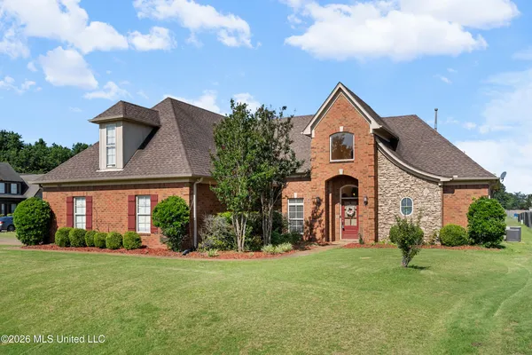 $465,000 | 8061 Falcon Drive, Olive Branch, MS 38654