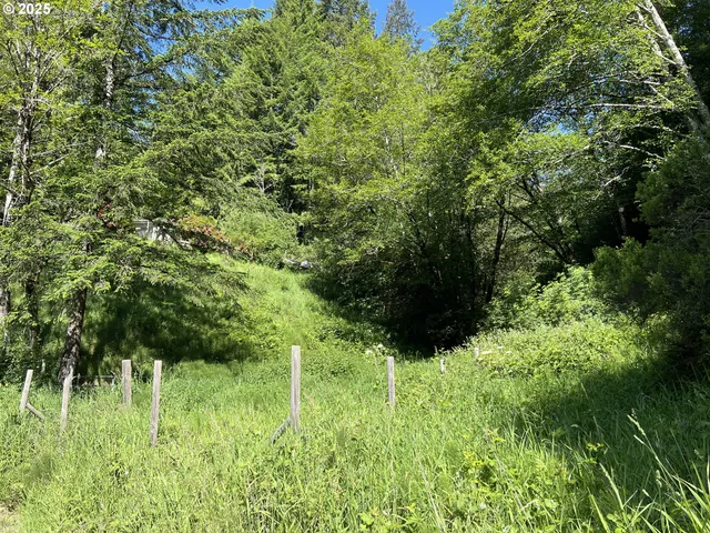 $150,000 | 95007 North Way Lane, North Bend, OR 97459