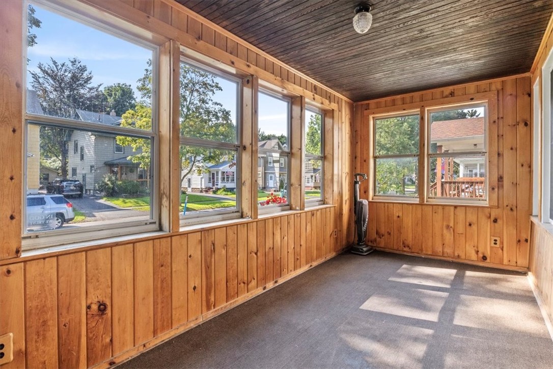 68 Edgeland Street Rochester, NY 14609 - Photo 4 of 28