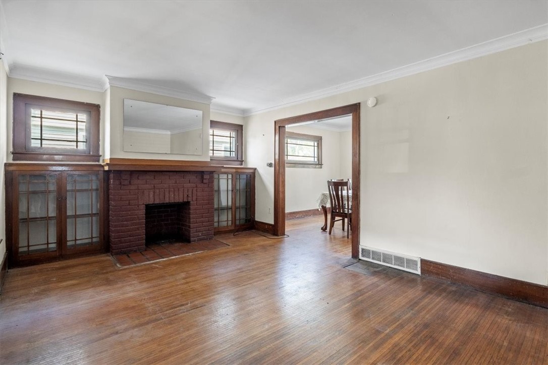 68 Edgeland Street Rochester, NY 14609 - Photo 7 of 28