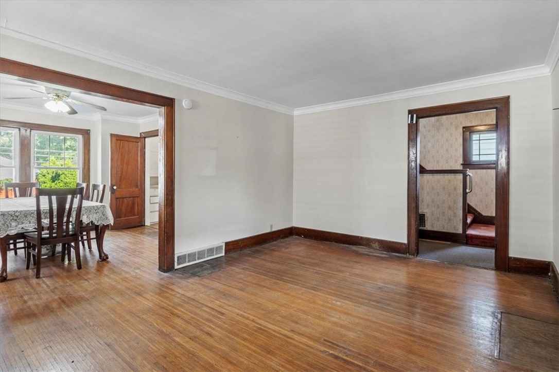 68 Edgeland Street Rochester, NY 14609 - Photo 9 of 28