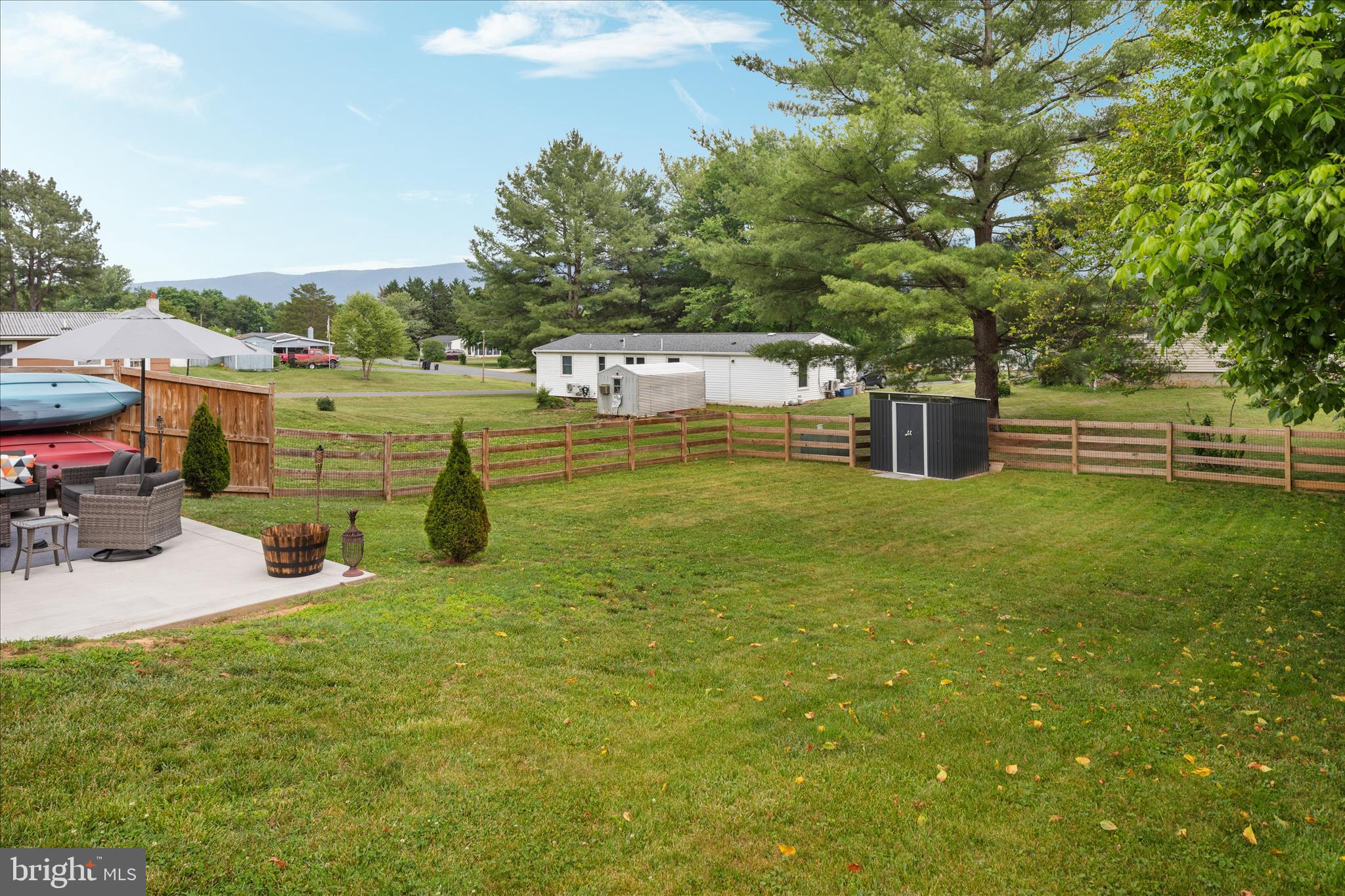5848 Cardinal Street Mount Jackson, VA 22842 - Photo 24 of 43 Nice, level, fully fenced in rear yard
