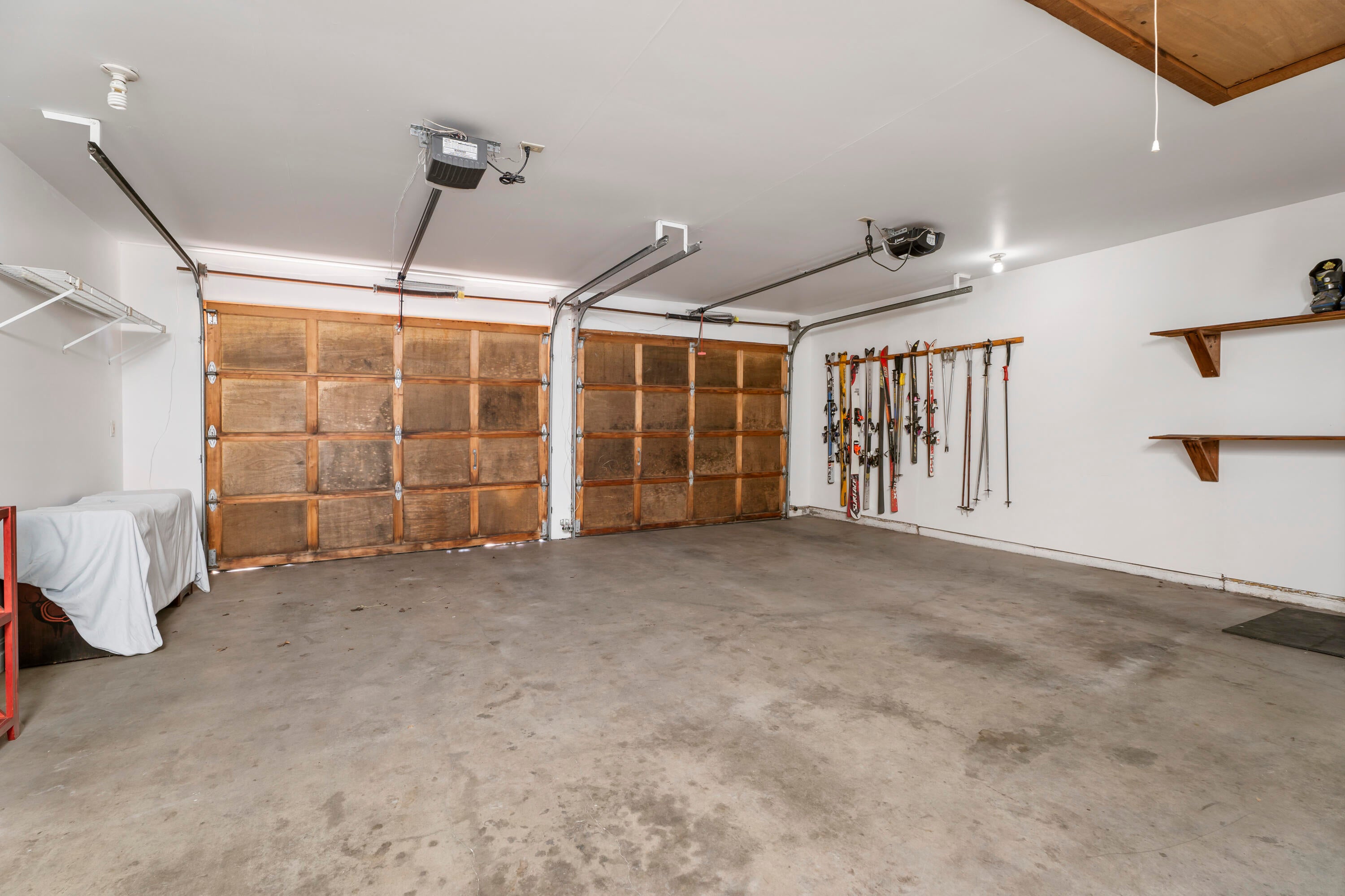 20875 Sholes Road Bend, OR 97702 - Photo 37 of 88 40-Garage