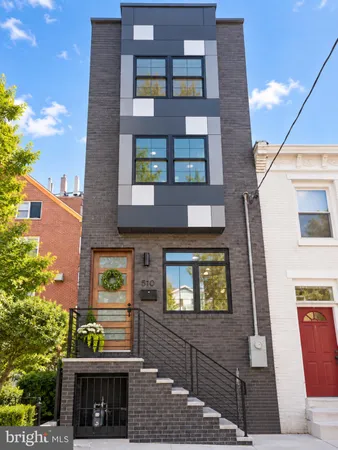 $2,500 | 510 Winton Street, Philadelphia, PA 19148