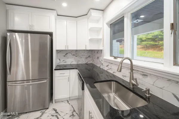 $600,000 | 200 Hinrichsen Heights Road, Coxsackie, NY 12051