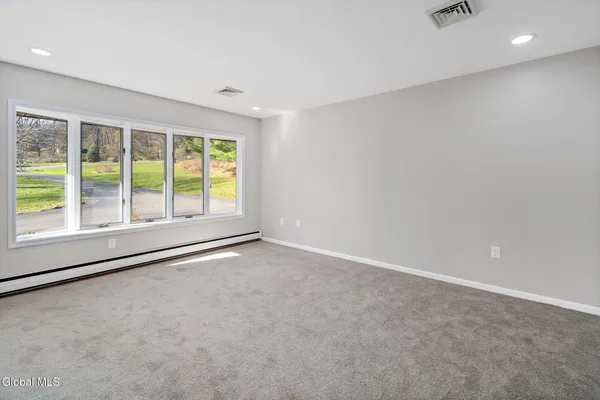 $600,000 | 200 Hinrichsen Heights Road, Coxsackie, NY 12051