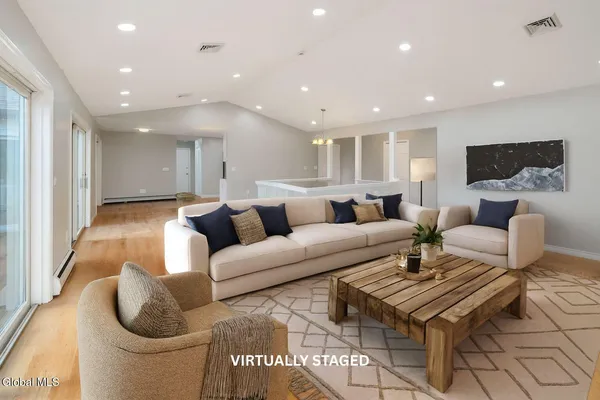 $600,000 | 200 Hinrichsen Heights Road, Coxsackie, NY 12051