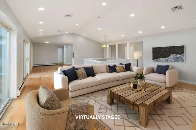 $600,000 | 200 Hinrichsen Heights Road, Coxsackie, NY 12051