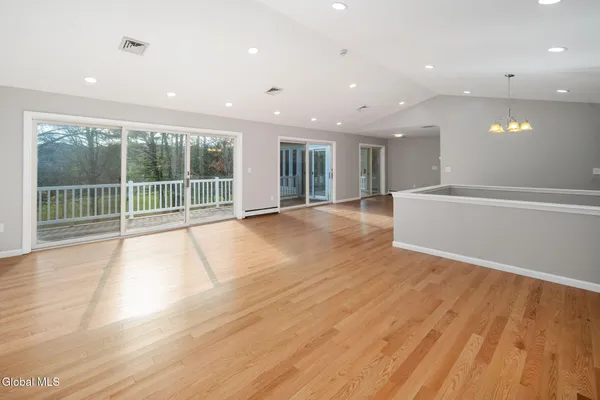 $600,000 | 200 Hinrichsen Heights Road, Coxsackie, NY 12051