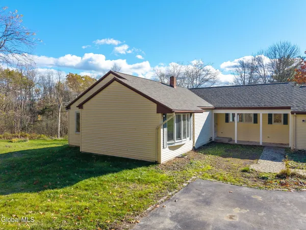 $600,000 | 200 Hinrichsen Heights Road, Coxsackie, NY 12051