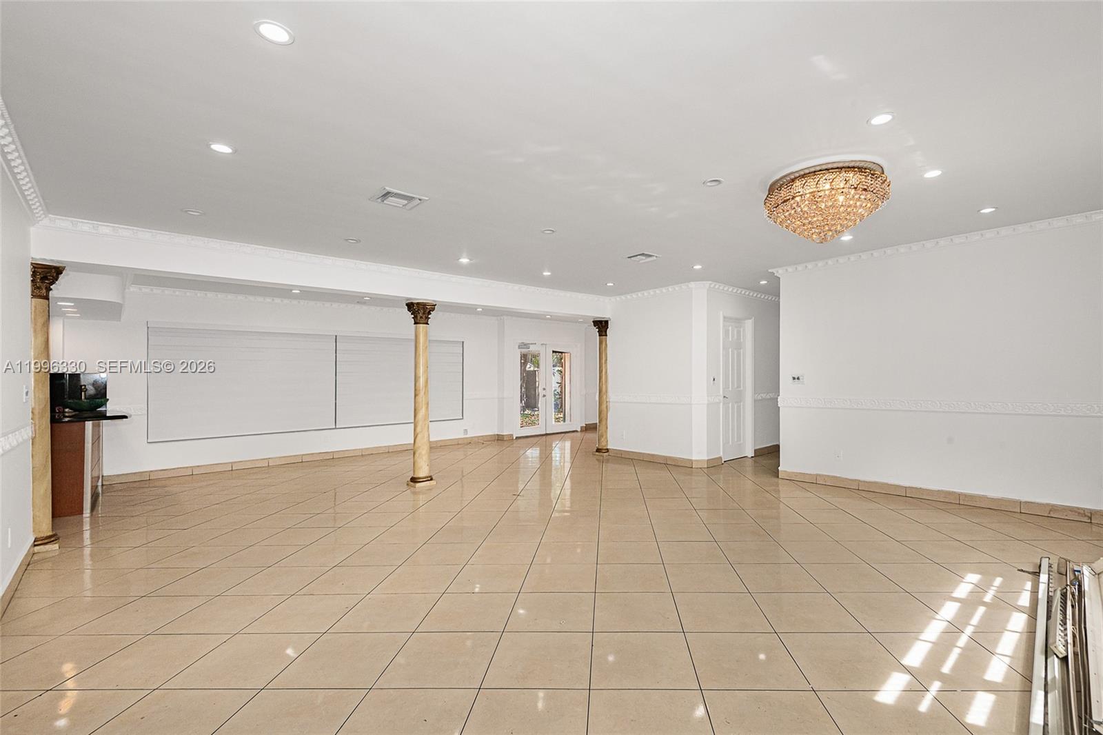 2545 Northeast 207th Street Miami, FL 33180 - Photo 2 of 32
